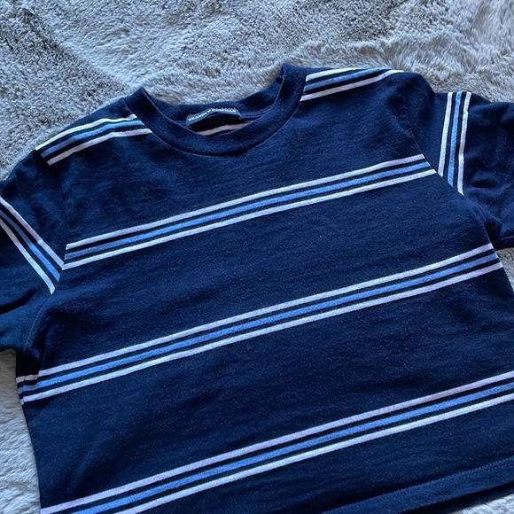 Brandy Melville Helen Crop Top - Picture 7 of 8